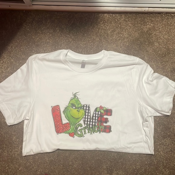 - Love Grinch T Shirt - Picture 2 of 3